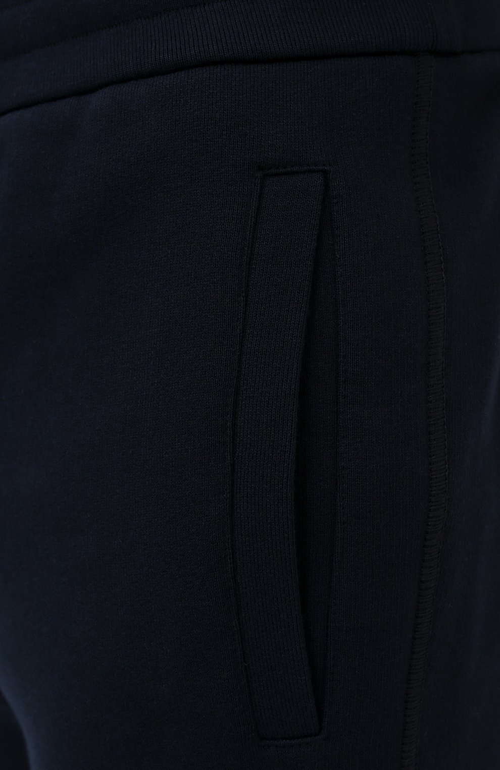 Мужские хлопковые брюки BRIONI темно-синего цвета, арт. UJDJ0L/09630 | Фото 5 (Длина (брюки, джинсы): Стандартные; Случай: Повседневный; Региональные ограничения белый список (Axapta Mercury): RU; Материал сплава: Проставлено; Материал внешний: Хлопок; Драгоценные камни: Проставлено; Стили: Кэжуэл)