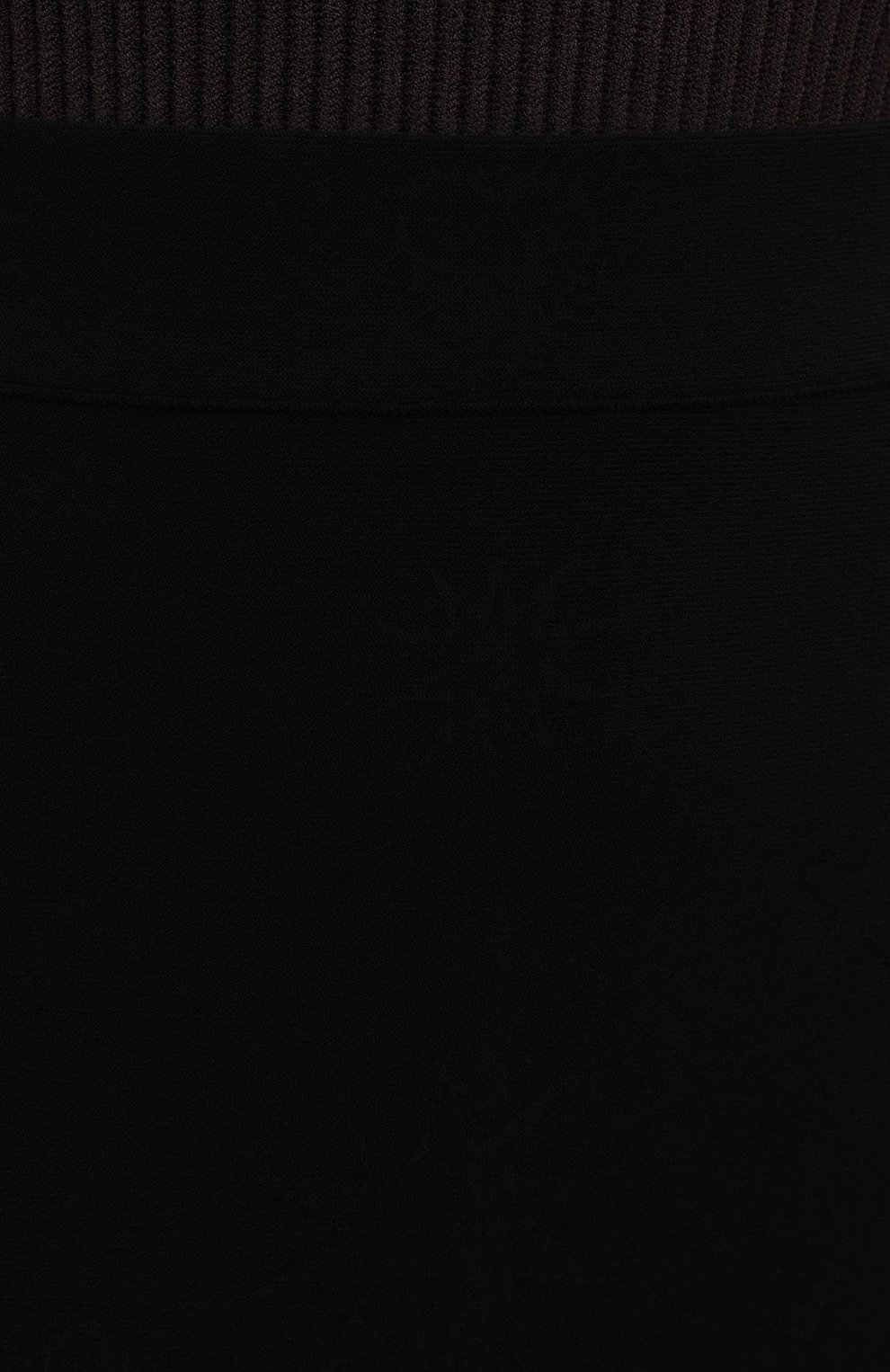 Женская юбка из вискозы ALEXANDER MCQUEEN черного цвета, арт. 667773/Q1AVB | Фото 5 (Женское Кросс-КТ: Юбка-карандаш, Юбка-одежда; Кросс-КТ: Трикотаж; Длина Ж (юбки, платья, шорты): До колена; Материал внешний: Вискоза; Стили: Кэжуэл)