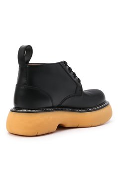 Женские кожаные ботинки bounce BOTTEGA VENETA черного цвета, арт. 651406/V00H0 | Фото 4 (Подошва: Платформа; Каблук высота: Низкий; Женское Кросс-КТ: Военные ботинки; Материал внутренний: Натуральная кожа; Региональные ограничения белый список (Axapta Mercury): RU; Материал сплава: Проставлено; Материал утеплителя: Без утеплителя; Драгоценные камни: Проставлено)