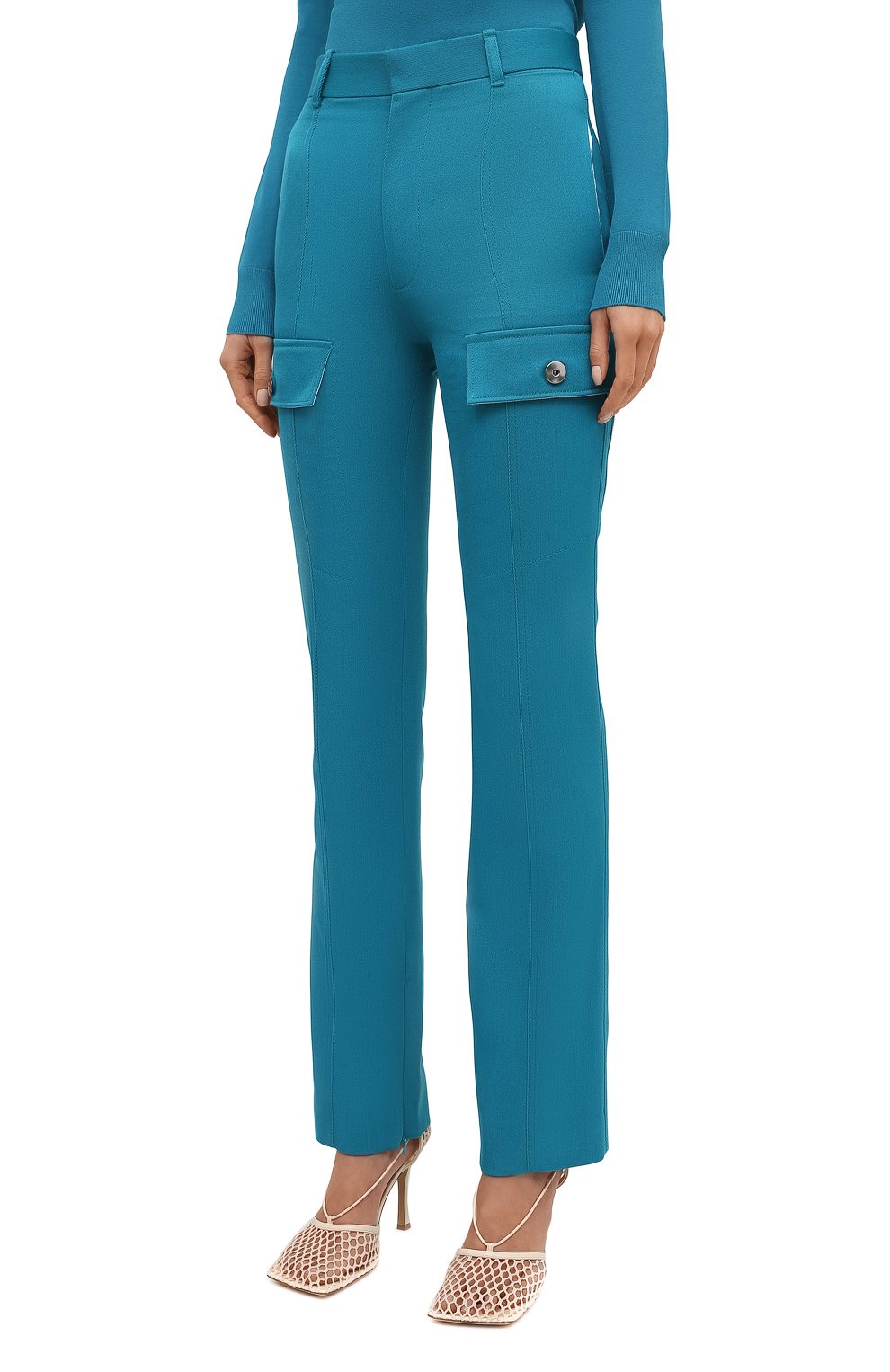 Женские шерстяные брюки BOTTEGA VENETA голубого цвета, арт. 672362/V0B20 | Фото 3 (Материал внешний: Шерсть; Стили: Гламурный; Длина (брюки, джинсы): Стандартные; Женское Кросс-КТ: Брюки-одежда; Силуэт Ж (брюки и джинсы): Прямые; Материал сплава: Проставлено; Драгоценные камни: Проставлено)