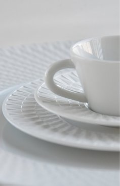 Обеденная тарелка twist blanc BERNARDAUD белого цвета, арт. 1836/21259 | Фото 2 (Ограничения доставки: fragile-2)