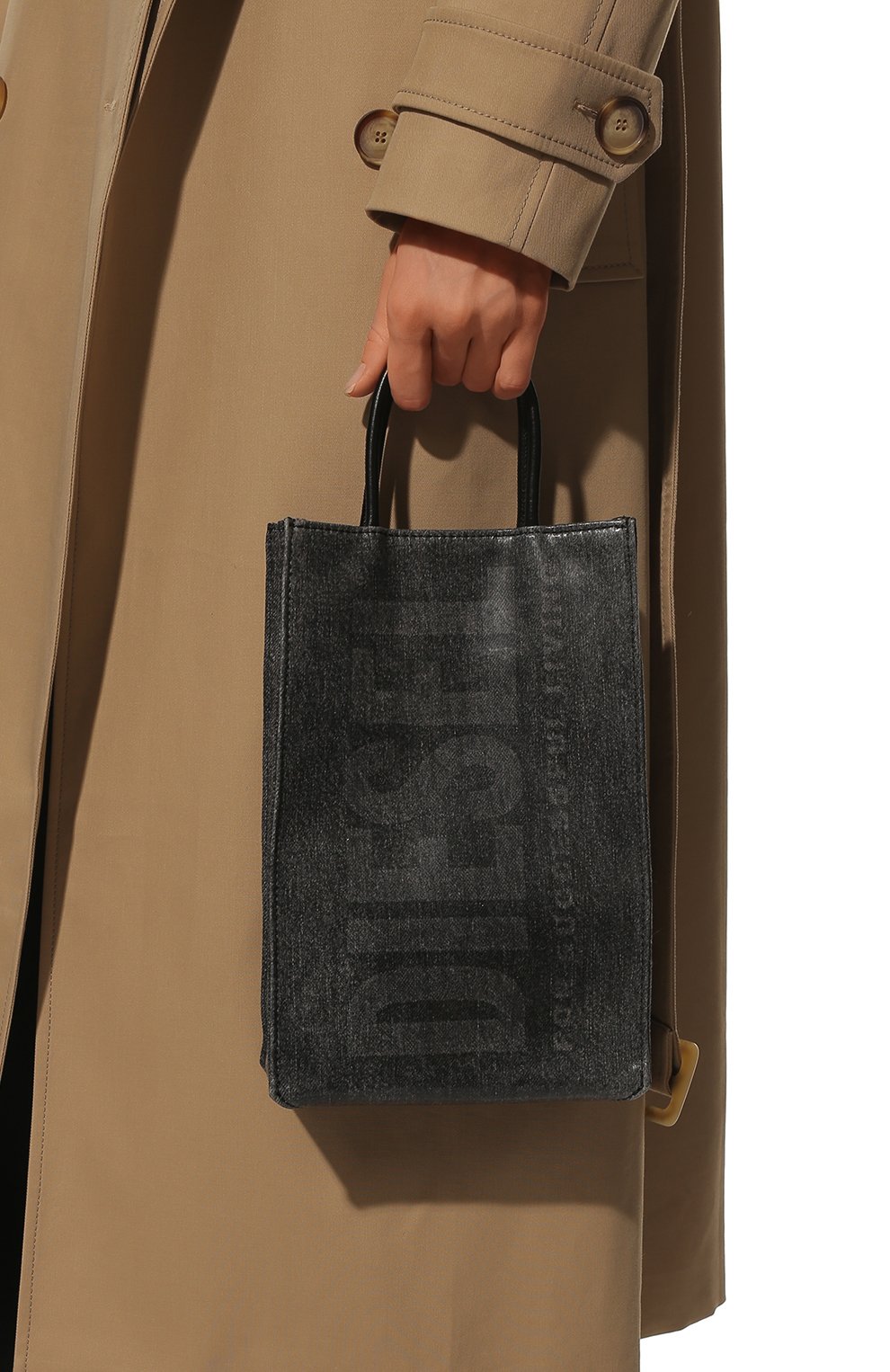 Женский сумка-шопер dsl medium DIESEL темно-серого цвета, арт. X08923/P4637 | Фото 2 (Сумки-технические: Сумки-шопперы; Размер: medium; Ремень/цепочка: На ремешке; Материал: Экокожа)