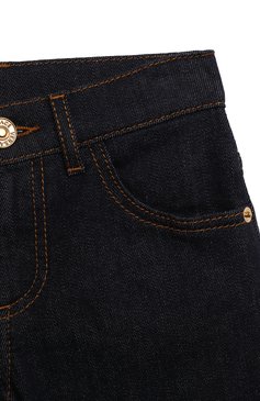 Детские джинсы VERSACE темно-синего цвета, арт. 1001136/1A02044/4A-6A | Фото 3 (Детали: Однотонный; Материал внешний: Хлопок; Ростовка одежда: 6 лет | 116 см)