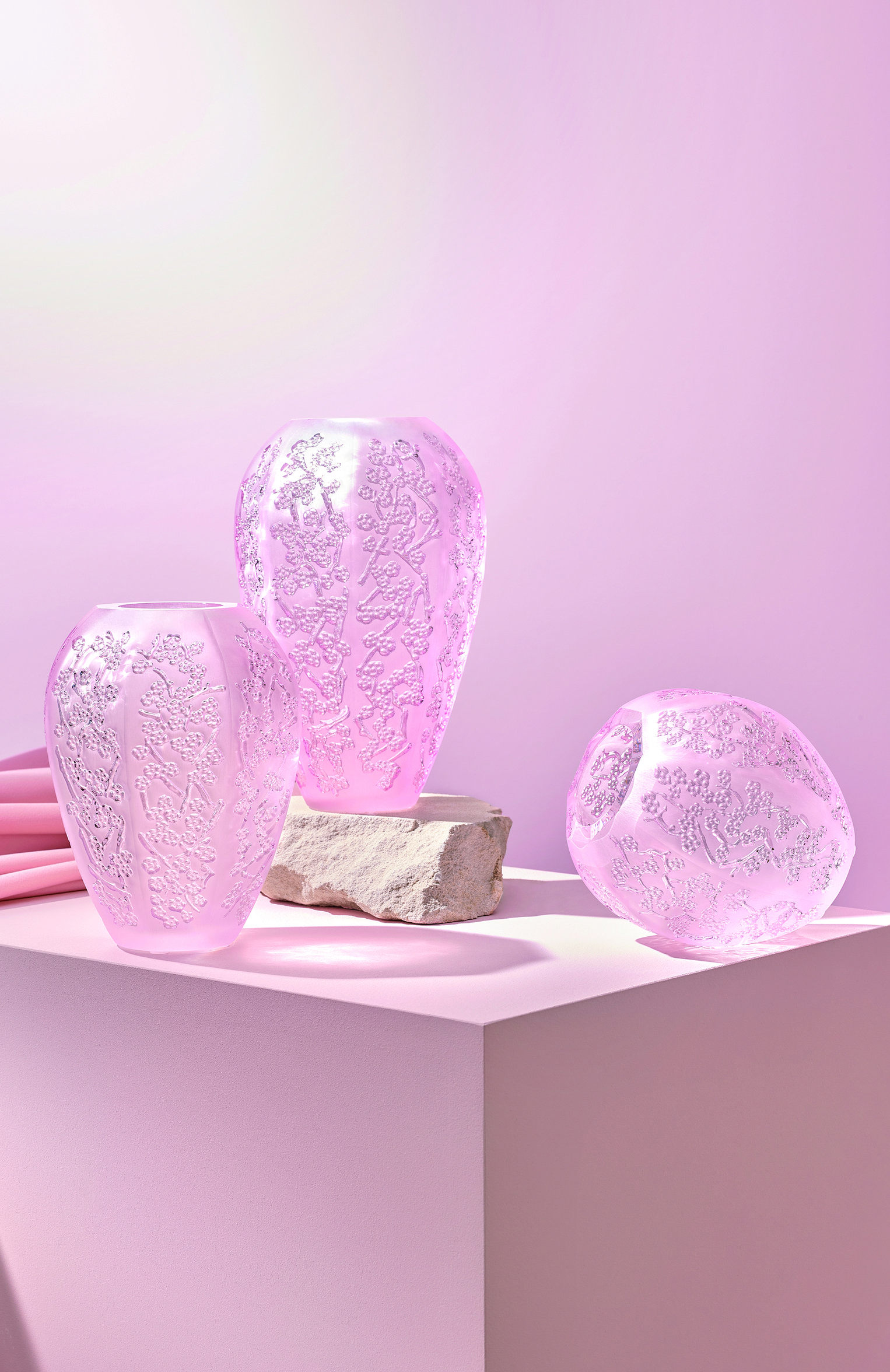 Ваза Sakura LALIQUE мужская купить в интернет-магазине ЦУМ, арт. 10723600