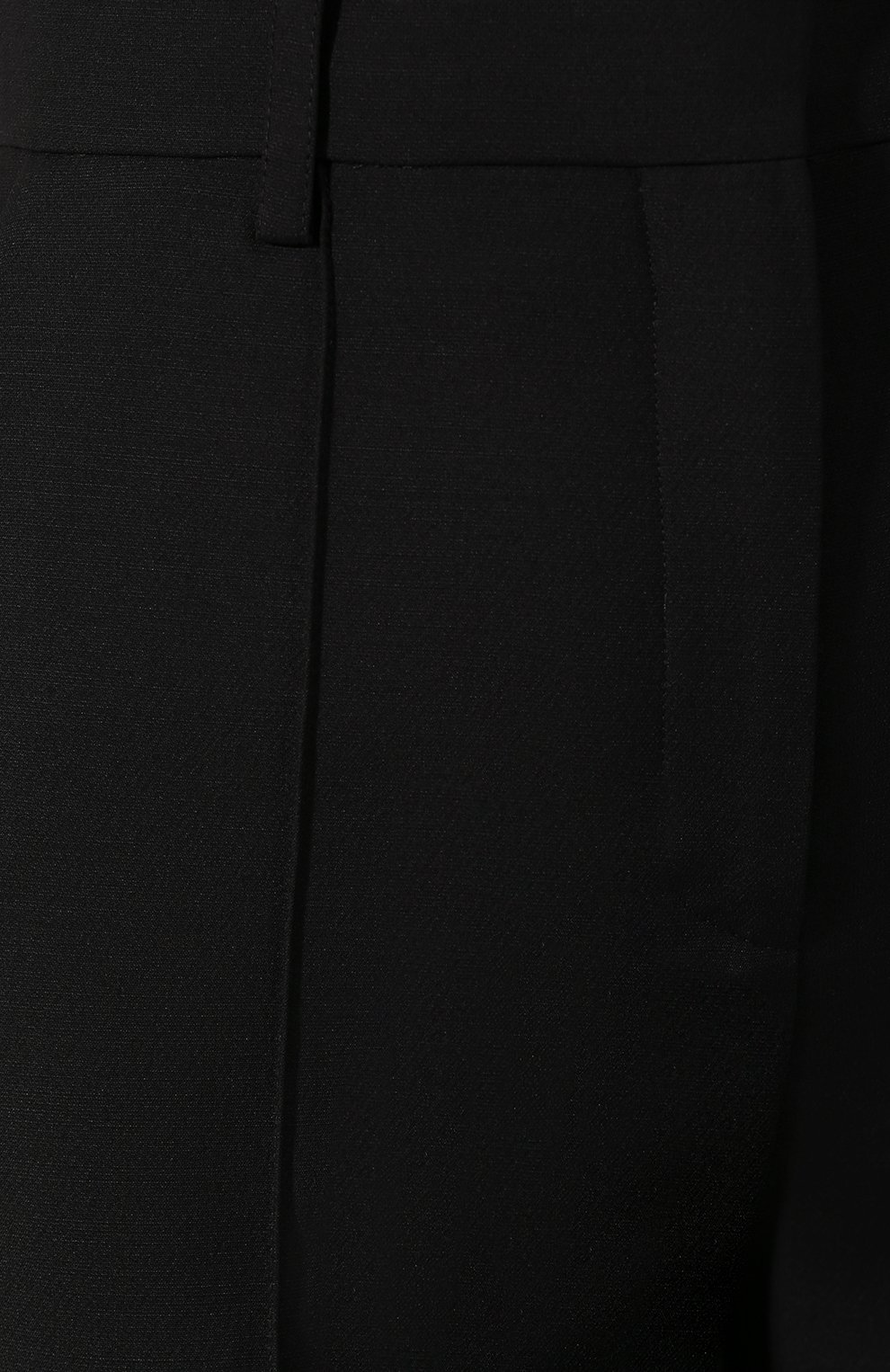 Женские шорты из смеси шерсти и шелка VALENTINO черного цвета, арт. TB3RD0551CF | Фото 5 (Женское Кросс-КТ: Шорты-одежда; Материал внешний: Шерсть, Шелк; Кросс-КТ: Широкие; Стили: Классический, Минимализм, Кэжуэл; Длина Ж (юбки, платья, шорты): Миди, До колена; Статус проверки: Проверена категория)