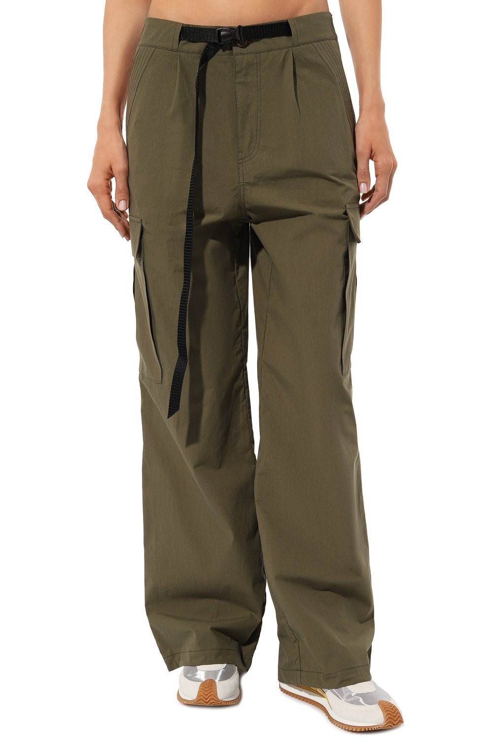 Женские хлопковые брюки BLCV хаки цвета, арт. 118MXLCG023_KH | Фото 3 (Силуэт Ж (брюки и джинсы): Широкие; Длина (брюки, джинсы): Стандартные; Женское Кросс-КТ: Брюки-одежда; Стили: Милитари; Материал внешний: Хлопок)