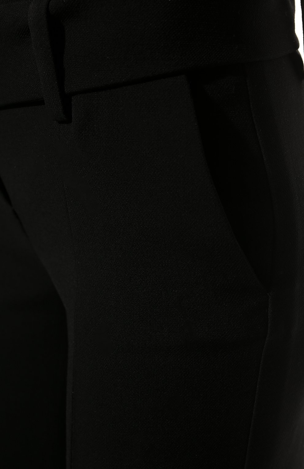 Женские шерстяные брюки VERSACE черного цвета, арт. 1002398/1A01798 | Фото 5 (Длина (брюки, джинсы): Удлиненные; Материал внешний: Шерсть; Стили: Гламурный; Женское Кросс-КТ: Брюки-одежда; Силуэт Ж (брюки и джинсы): Прямые)