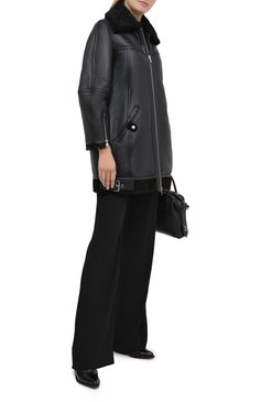 Женская дубленка ALEXANDER MCQUEEN черного цвета, арт. 633561/Q5AET | Фото 3 (Женское Кросс-КТ: Мех, Замша и кожа; Рукава: Длинные; Материал внешний: Натуральный мех; Длина (верхняя одежда): До середины бедра; Стили: Кэжуэл)
