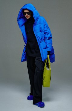 Женские шерстяные брюки BOTTEGA VENETA черного цвета, арт. 653518/VKIS0 | Фото 6 (Длина (брюки, джинсы): Удлиненные; Силуэт Ж (брюки и джинсы): Широкие; Материал внешний: Шерсть; Женское Кросс-КТ: Брюки-одежда; Региональные ограничения белый список (Axapta Mercury): RU; Стили: Кэжуэл)