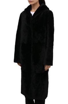 Женская двусторонняя шуба из овчины DROME черного цвета, арт. DPD5802P/D109P | Фото 3 (Женское Кросс-КТ: Мех; Рукава: Длинные; Материал внешний: Натуральный мех; Стили: Классический; Длина (верхняя одежда): Длинные)