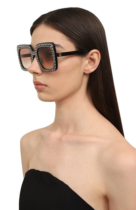 Женские солнцезащитные очки GUCCI черного цвета, арт. GG0148S/470484 J0740 | Фото 2