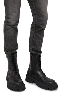 Мужские кожаные ботинки tractor BALENCIAGA темно-серого цвета, арт. 615679/WA8E9 | Фото 3 (Каблук высота: Высокий; Материал внешний: Кожа; Мужское Кросс-КТ: Ботинки-обувь, Байкеры-обувь; Материал внутренний: Натуральная кожа; Региональные ограничения белый список (Axapta Mercury): RU; Материал утеплителя: Без утеплителя; Подошва: Массивная)