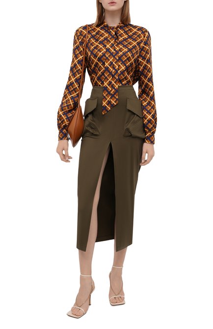 Женская шелковая блузка SAINT LAURENT коричневого цвета, арт. 660892/Y5D61 | Фото 2 (Рукава: Длинные; Длина (для топов): Стандартные; Материал внешний: Шелк; Женское Кросс-КТ: Блуза-одежда; Принт: С принтом, Клетка)