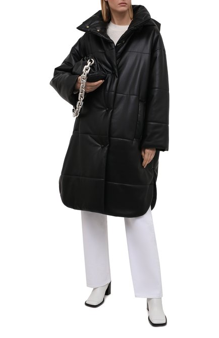 Женская утепленная куртка NANUSHKA черного цвета, арт. NW20FW0W02399 | Фото 2 (Материал внешний: Синтетический материал; Длина (верхняя одежда): До колена; Рукава: Длинные; Стили: Кэжуэл; Материал подклада: Синтетический материал; Кросс-КТ: Пуховик, Утепленный, Куртка)