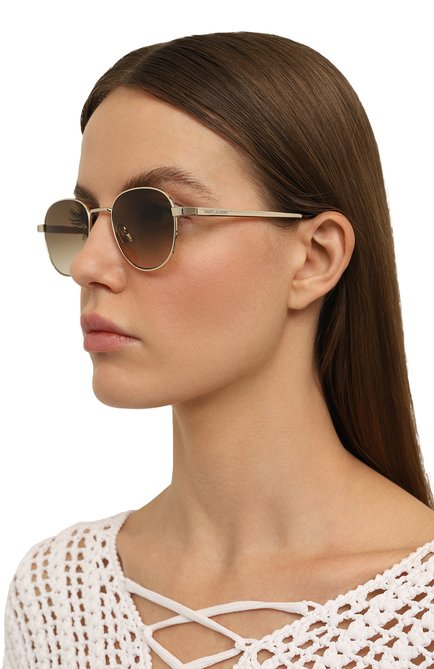 Женские солнцезащитные очки SAINT LAURENT коричневого цвета, арт. SL 555 003 | Фото 2 (Кросс-КТ: С/з-унисекс; Тип очков: С/з; Оптика Гендер: оптика-унисекс; Очки форма: Круглые)