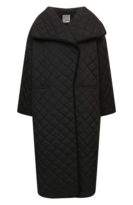 Женское стеганое пальто TOTÊME черного цвета по цене 63400 руб., арт. 213-112-732 | Фото 1