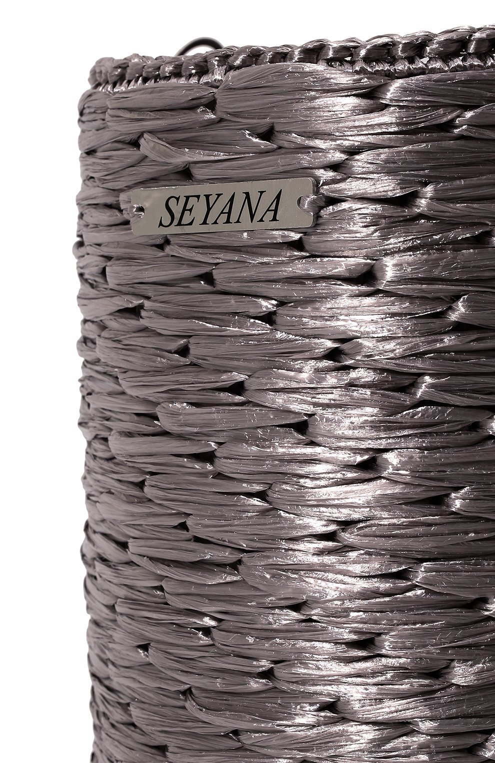 Женская сумка-цилиндр SEYANA серебряного цвета, арт. СУМКА02 |  Фото 3 (Сумки-технические: Сумки через плечо; Материал: Растительное волокно; Размер: mini; Ремень/цепочка: На ремешке)