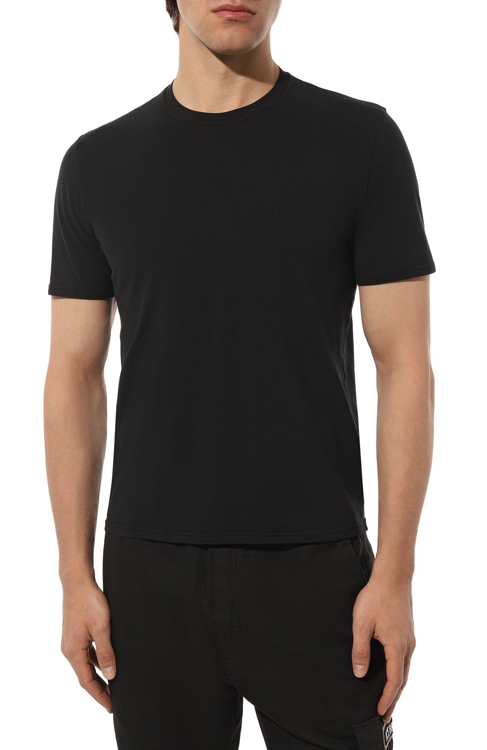 Мужская хлопковая футболка FEDELI черного цвета, арт. 6UED0304 | Фото 3 (Принт: Без принта; Рукава: Короткие; Длина (для топов): Стандартные; Материал внешний: Хлопок; Стили: Минимализм)