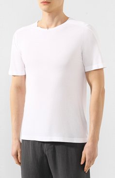 Мужская хлопковая футболка TRANSIT белого цвета, арт. CFUTRK2370 | Фото 3 (Принт: Без принта; Рукава: Короткие; Длина (для топов): Стандартные; Материал внешний: Хлопок; Стили: Кэжуэл)