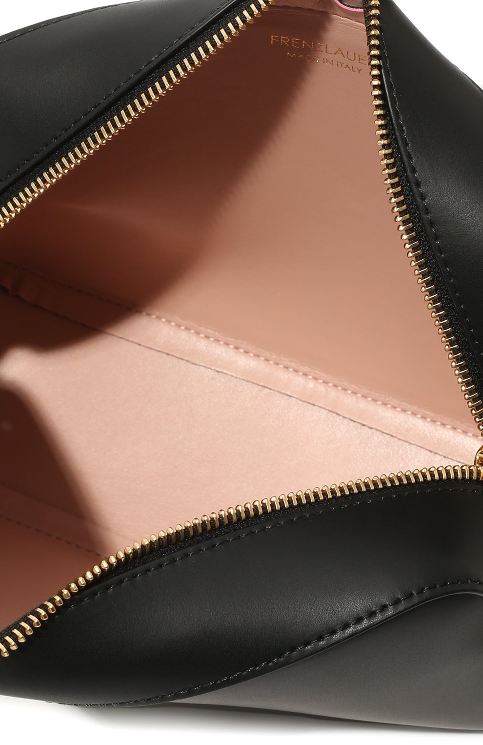 Женская сумка flyer FRENZLAUER черного цвета, арт. FLYER | Фото 5 (Сумки-технические: Сумки через плечо; Материал: Натуральная кожа; Ремень/цепочка: На ремешке; Размер: small)