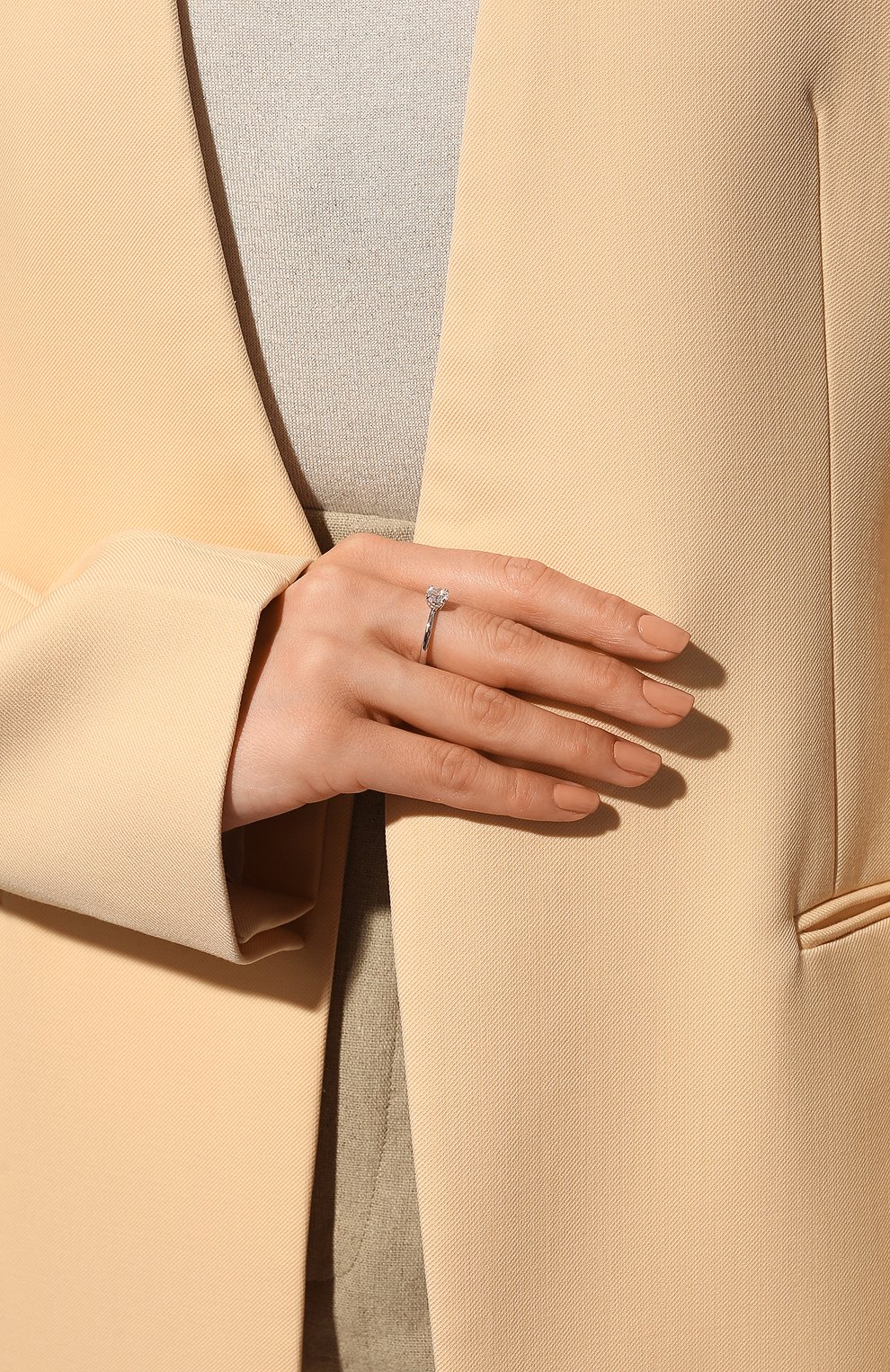 Женское кольцо attract round SWAROVSKI серебряного цвета, арт. 5368542 | Фото 2 (Статус проверки: Проверено, Проверена категория; Материал: Металл)