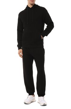 Мужской худи EMPORIO ARMANI черного цвета, арт. 6R1M7P/1J7GZ | Фото 2 (Материал внешний: Шерсть, Синтетический материал; Рукава: Длинные; Принт: Без принта; Длина (для топов): Стандартные; Мужское Кросс-КТ: Худи-одежда; Материал сплава: Проставлено; Стили: Спорт-шик; Драгоценные камни: Проставлено)