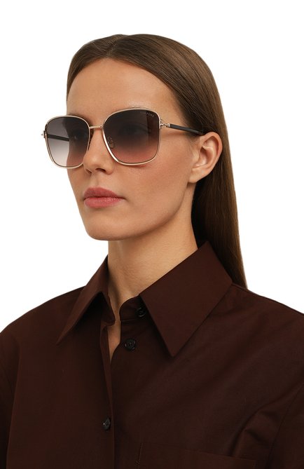 Женские солнцезащитные очки TOM FORD фиолетового цвета, арт. TF1029 28B | Фото 2 (Региональные ограничения белый список (Axapta Mercury): Не проставлено; Нос: Не проставлено)