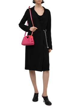 Женская сумка point small BOTTEGA VENETA фуксия цвета, арт. 666860/V14N1 | Фото 3 (Сумки-технические: Сумки через плечо, Сумки top-handle; Материал: Натуральная кожа; Ремень/цепочка: На ремешке; Размер: small)