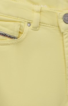 Детские джинсы DIESEL желтого цвета, арт. J01275/KXBGZ | Фото 3 (Детали: Однотонный; Материал внешний: Хлопок)