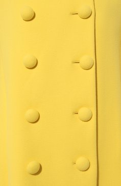 Женское шерстяное пальто GUCCI желтого цвета, арт. 569206 ZAAL7 | Фото 5 (Материал внешний: Шерсть; Рукава: Длинные; Стили: Гламурный; Материал сплава: Проставлено; Длина (верхняя одежда): Длинные; Драгоценные камни: Проставлено; 1-2-бортные: Двубортные)
