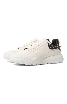 Мужские кожаные кроссовки court trainer ALEXANDER MCQUEEN белого цвета, арт. 705808/WICD59089 | Фото 1 (Региональные ограничения белый список (Axapta Mercury): Не проставлено; Материал сплава: Проставлено; Нос: Не проставлено; Стили: Классический; Материал утеплителя: Без утеплителя; Подошва: Массивная; Драгоценные камни: Проставлено)