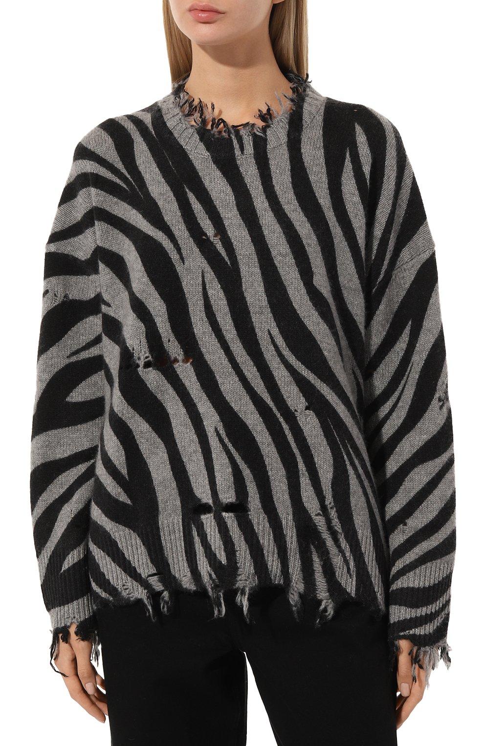Женский кашемировый пуловер ADDICTED серого цвета, арт. MK214 | Фото 3 (Материал внешний: Шерсть, Кашемир; Рукава: Длинные; Длина (для топов): Стандартные; Стили: Гранж; Женское Кросс-КТ: Пуловер-одежда)