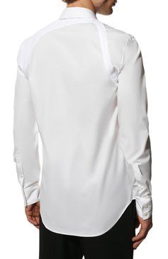 Мужская хлопковая рубашка ALEXANDER MCQUEEN белого цвета, арт. 624753/QPN44 | Фото 4 (Манжеты: На пуговицах; Воротник: Кент; Рукава: Длинные; Случай: Повседневный; Длина (для топов): Стандартные; Материал внешний: Хлопок; Принт: Однотонные; Мужское Кросс-КТ: Рубашка-одежда)