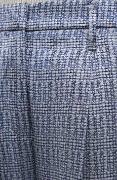 Женские шелковые брюки GIORGIO ARMANI голубого цвета, арт. 1WHPP0IH/T02MR | Фото 5 (Материал внешний: Шелк; Длина (брюки, джинсы): Стандартные; Женское Кросс-КТ: Брюки-о�дежда; Региональные ограничения белый список (Axapta Mercury): Не проставлено; Силуэт Ж (брюки и джинсы): Прямые; Материал сплава: Проставлено; Драгоценные камни: Проставлено; Стили: Кэжуэл)