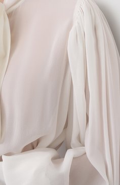 Женская шелковая блузка BALMAIN белого цвета, арт. UF12680/S053 | Фото 5 (Материал внешний: Шелк; Рукава: Длинные; Принт: Без принта; Длина (для топов): Стандартные; Женское Кросс-КТ: Блуза-одежда)