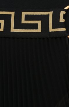Женская плиссированная юбка VERSACE черного цвета, арт. ABD10032/1F00609 | Фото 5 (Стили: Гламурный; Женское Кросс-КТ: юбка-плиссе, Юбка-одежда; Материал внешний: Синтетический материал; Длина Ж (юбки, платья, шорты): Макси)