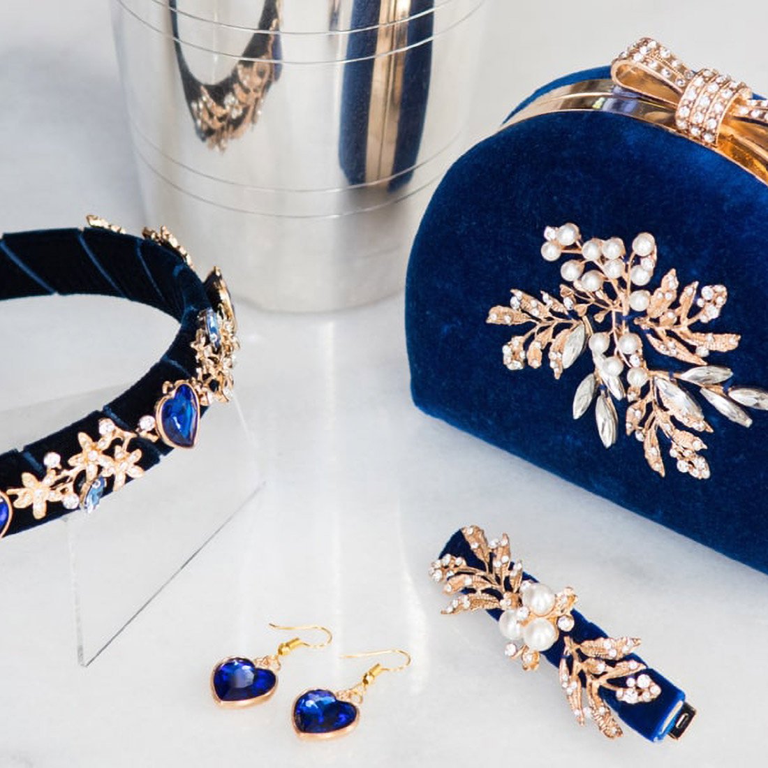 Новогодние подарки<br>для детей Новогодние подарки<br>для детей