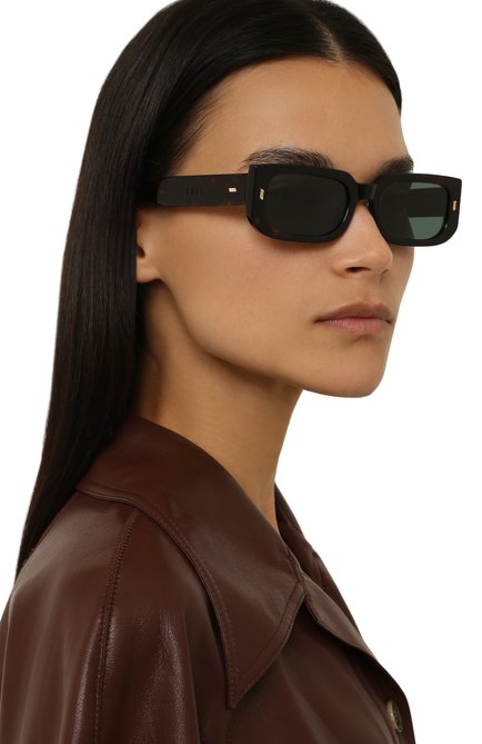 Женские солнцезащитные очки GAST коричневого цвета, арт. PERS0NALIA CLASSIC HAVANA 02 | Фото 2 (Тип очков: С/з; Кросс-КТ: С/з-унисекс; Оптика Гендер: оптика-унисекс; Очки форма: Прямоугольные)