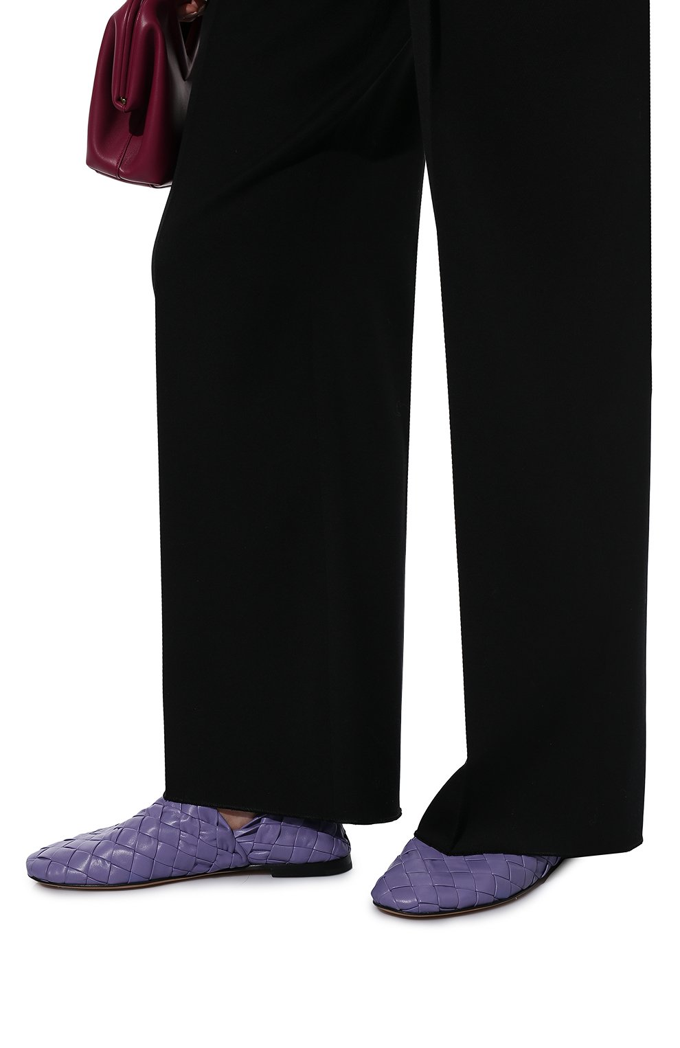 Женские кожаные лоферы BOTTEGA VENETA сиреневого цвета, арт. 651029/V09F0 | Фото 2 (Каблук высота: Низкий; Материал внутренний: Натуральная кожа; Подошва: Плоская)