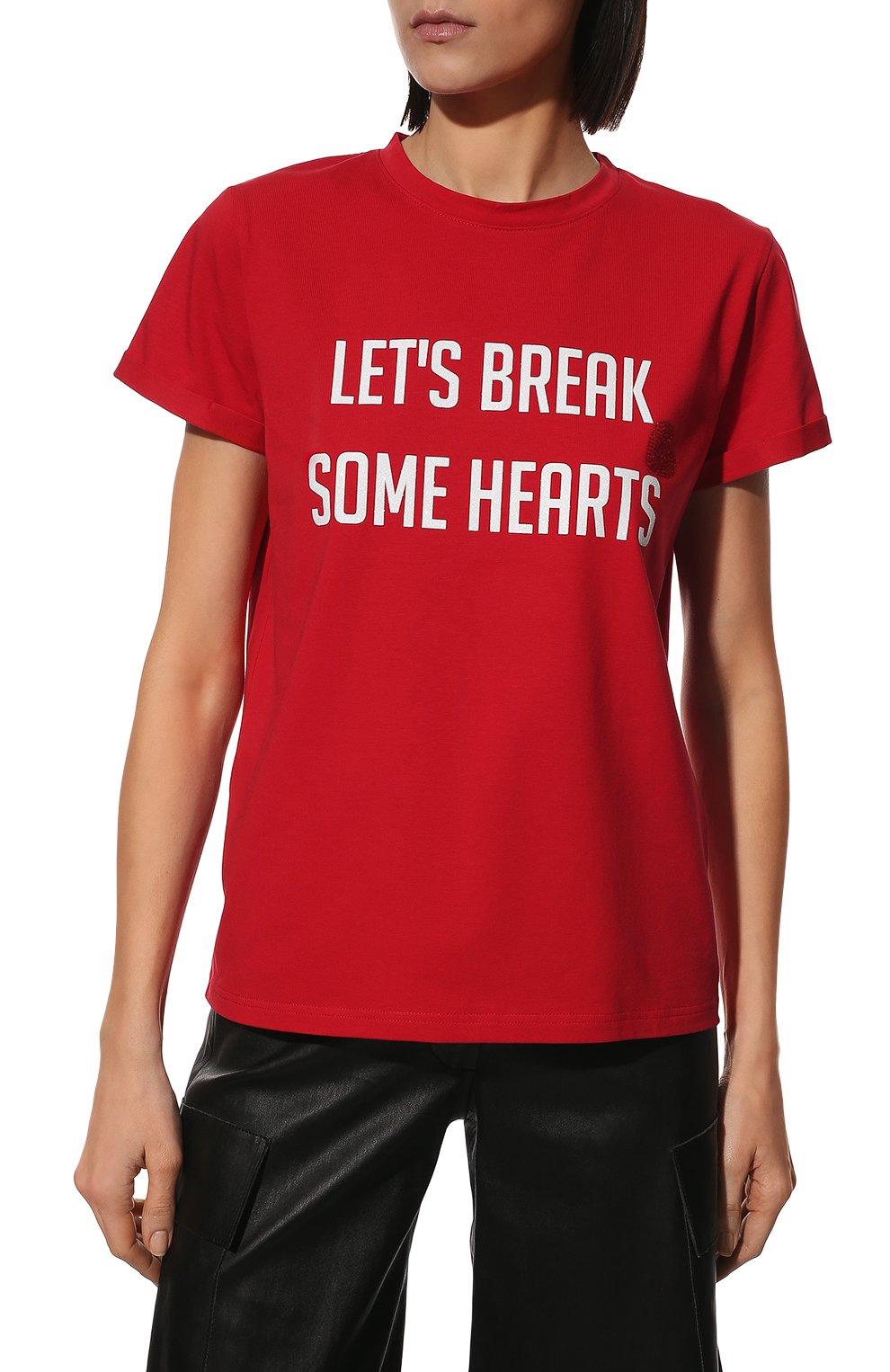 Женская хлопковая футболка SEVEN LAB красного цвета, арт. T BR HEART red | Фото 3 (Рукава: Короткие; Длина (для топов): Стандартные; Принт: С принтом; Материал внешний: Хлопок; Стили: Спорт-шик; Женское Кросс-КТ: Футболка-одежда)