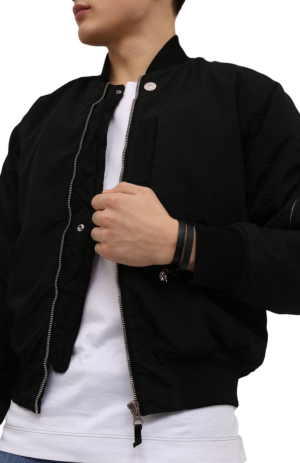 Мужской кожаный браслет ALEXANDER MCQUEEN черного цвета, арт. 554466/DZT0Y | Фото 2 (Материал: Кожа)