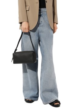 Женская сумка trousse ELLEME черного цвета, арт. TR0USSE SH0ULDER/PEBBLED LEATHER | Фото 2 (Сумки-технические: Сумки top-handle; Размер: medium; Материал: Натуральная кожа)