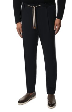 Мужские брюки EDUARD DRESSLER темно-синего цвета, арт. 250130/53J24 | Фото 3 (Длина (брюки, джинсы): Стандартные; Случай: Повседневный; Материал внешний: Синтетический материал; Стили: Кэжуэл)