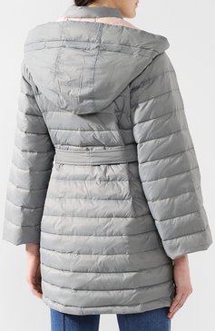 Женская куртка с капюшоном EMPORIO ARMANI серого цвета, арт. 3G2B61/2NXBZ | Фото 4 (Кросс-КТ: Куртка, Утепленный; Рукава: Длинные, Короткие; Материал внутренний: Не назначено; Женское Кросс-КТ: Пуховик-куртка; Длина (верхняя одежда): До середины бедра; Материал внешний: Синтетический материал; Материал сплава: Проставлено; Материал подклада: Синтетический материал; Драгоценные камни: Проставлено; Статус проверки: Проверена категория)