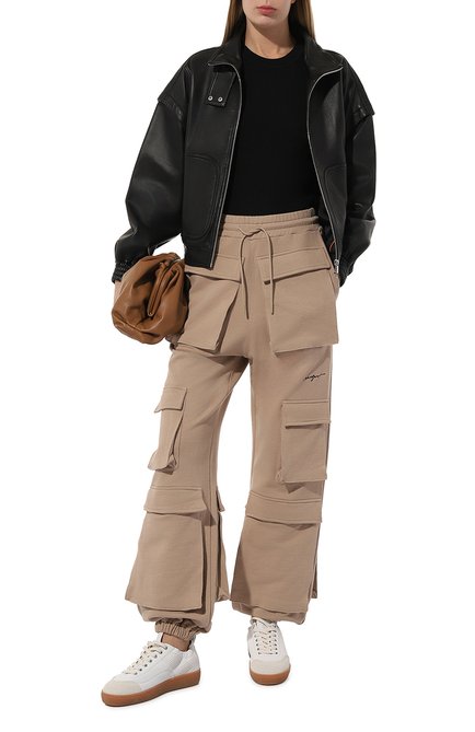 Женские хлопковые брюки MSGM бежевого цвета, арт. 3641MDP71/247000 | Фото 2 (Материал внешний: Хлопок; Драгоценные камни: Проставлено; Материал сплава: Проставлено; Длина (брюки, джинсы): Стандартные)