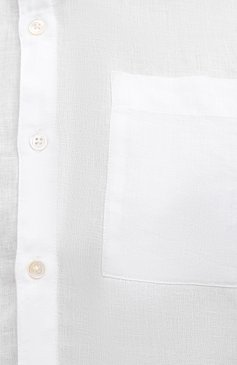 Мужская льняная рубашка JAMES PERSE белого цвета, арт. MJZ3376 | Фото 5 (Манжеты: На пуговицах; Воротник: Кент; Рукава: Длинные; Рубашки М: Regular Fit; Случай: Повседневный; Длина (для топов): Стандартные; Материал сплава: Проставлено; Материал внешний: Лен; Принт: Однотонные; Драгоценные камни: Проставлено; Стили: Кэжуэл)