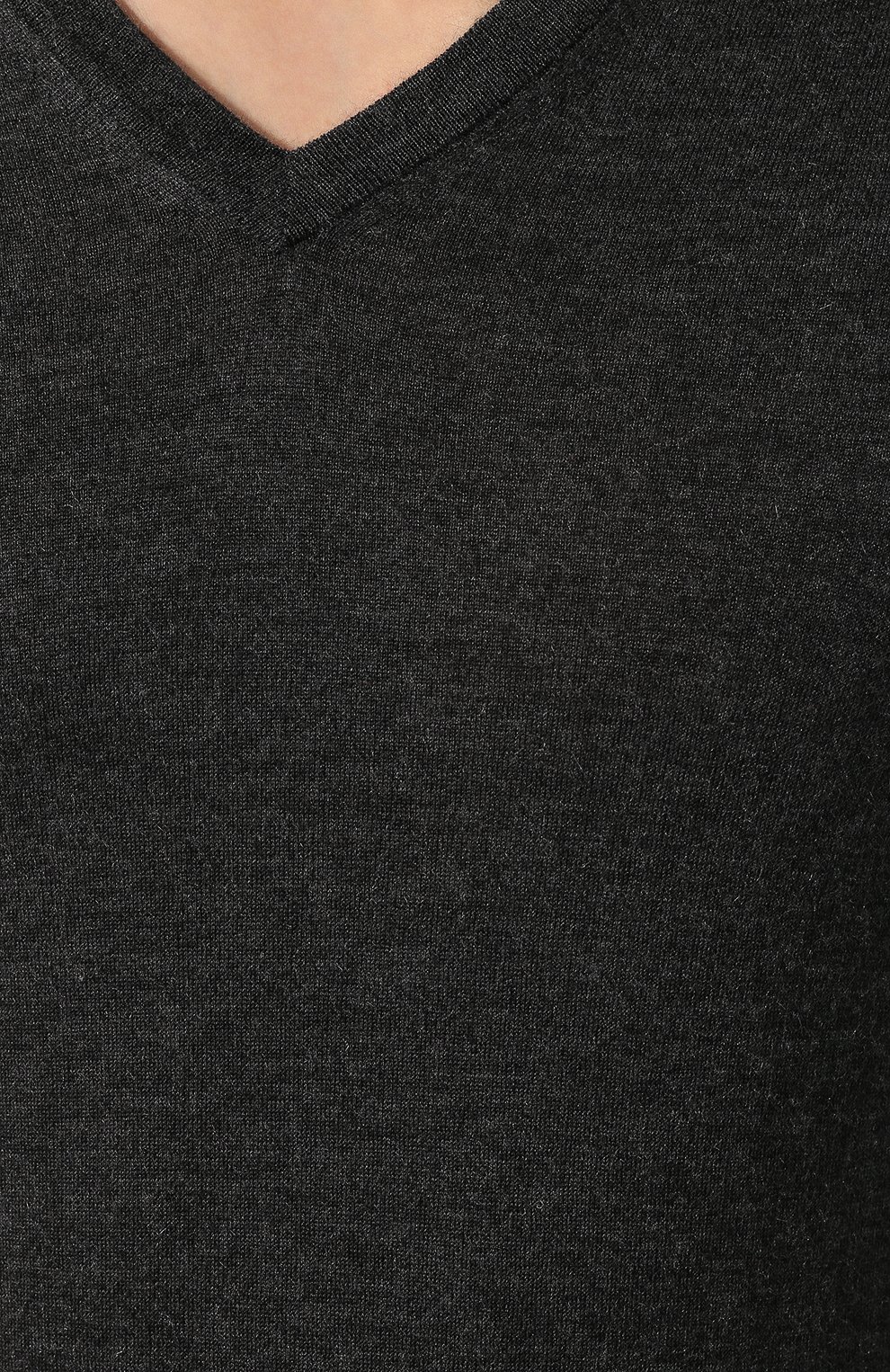 Мужской пуловер из смеси кашемира и шелка SVEVO темно-серого цвета, арт. 0671SA19/MP06/2 | Фото 5 (Материал внешний: Шерсть, Кашемир; Рукава: Длинные; Принт: Без принта; Длина (для топов): Стандартные; Вырез: V-образный; Мужское Кросс-КТ: Пуловеры)
