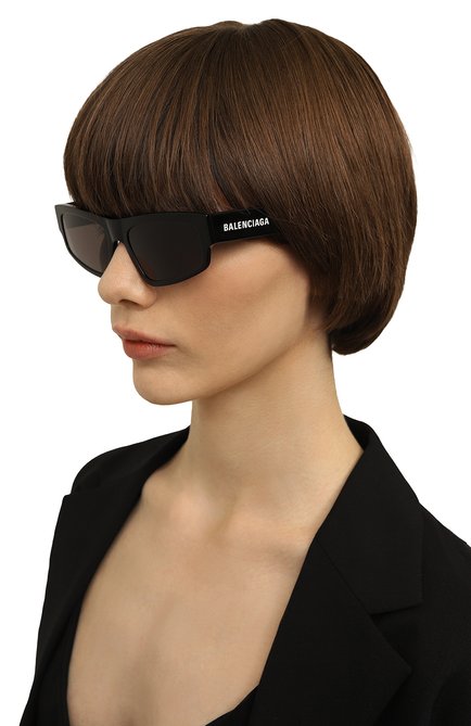 Женские солнцезащитные очки BALENCIAGA черного цвета, арт. BB0305S 001 | Фото 2 (Нос: Не проставлено; Региональные ограничения белый список (Axapta Mercury): Не проставлено)