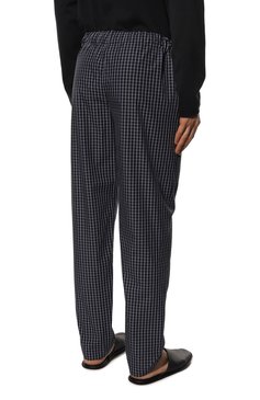 Мужские хлопковые домашние брюки HANRO черно-белого цвета, арт. 075436. | Фото 4 (Длина (брюки, джинсы): Стандартные; Кросс-КТ: домашняя одежда; Материал внешний: Хлопок)