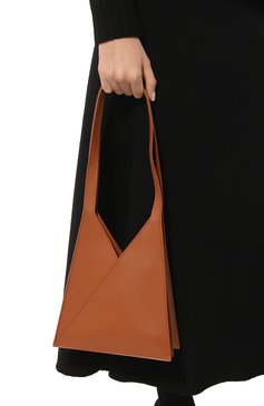 Женская сумка japanese MM6 коричневого цвета, арт. SB6WD0012/P4811 | Фото 2 (Сумки-технические: Сумки top-handle; Материал: Натуральная кожа; Материал сплава: Проставлено; Драгоценные камни: Проставлено; Размер: small)